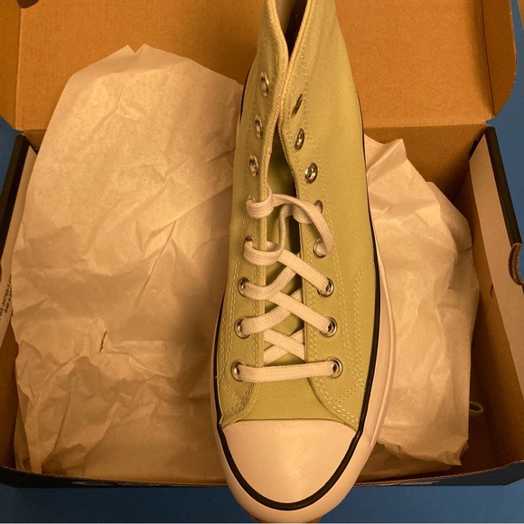 LAST ONE!!! CONVERSE GO RUN HIKE IN OLIVE AURA - Picture 7 of 8